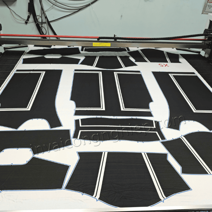 cắt laser áo thun